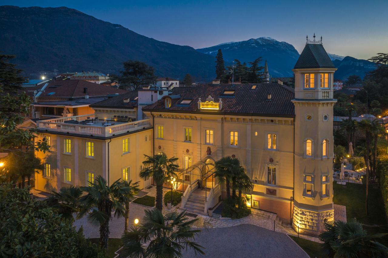 Villa Italia Luxury Suites And Apartments Arco Exterior photo